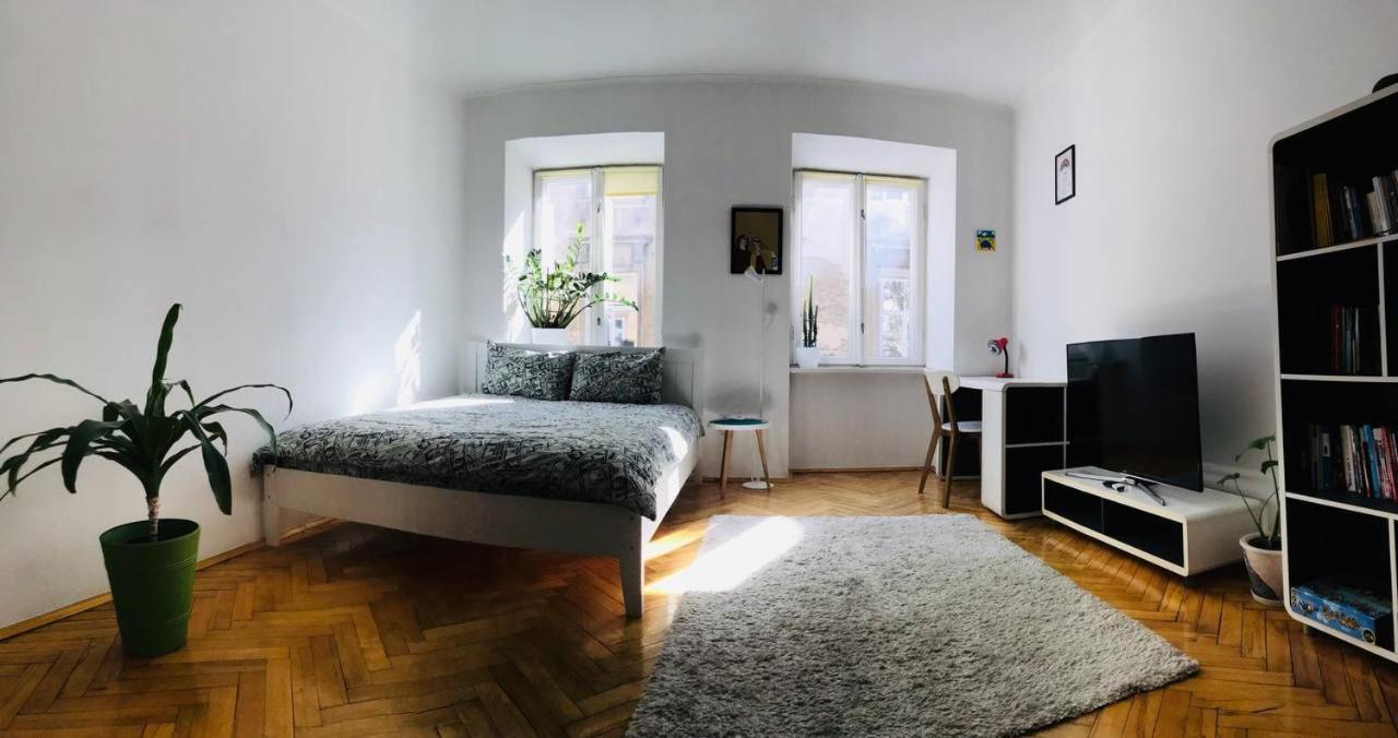 Berlin Apartment Lviv Dış mekan fotoğraf